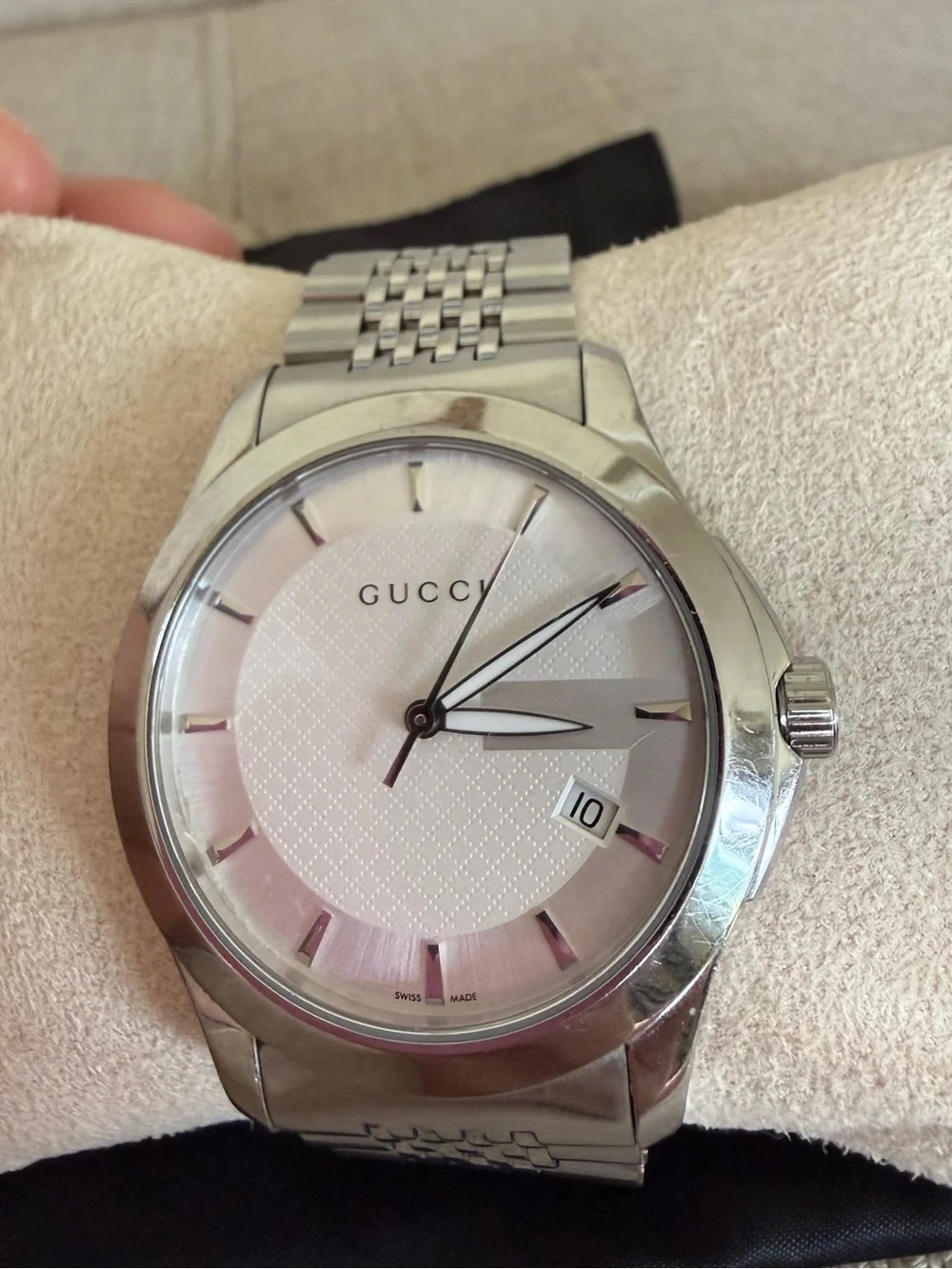 GUCCI Swiss Made Stainless Steel Monogram Watch – White Dial | Date | 5 ATM